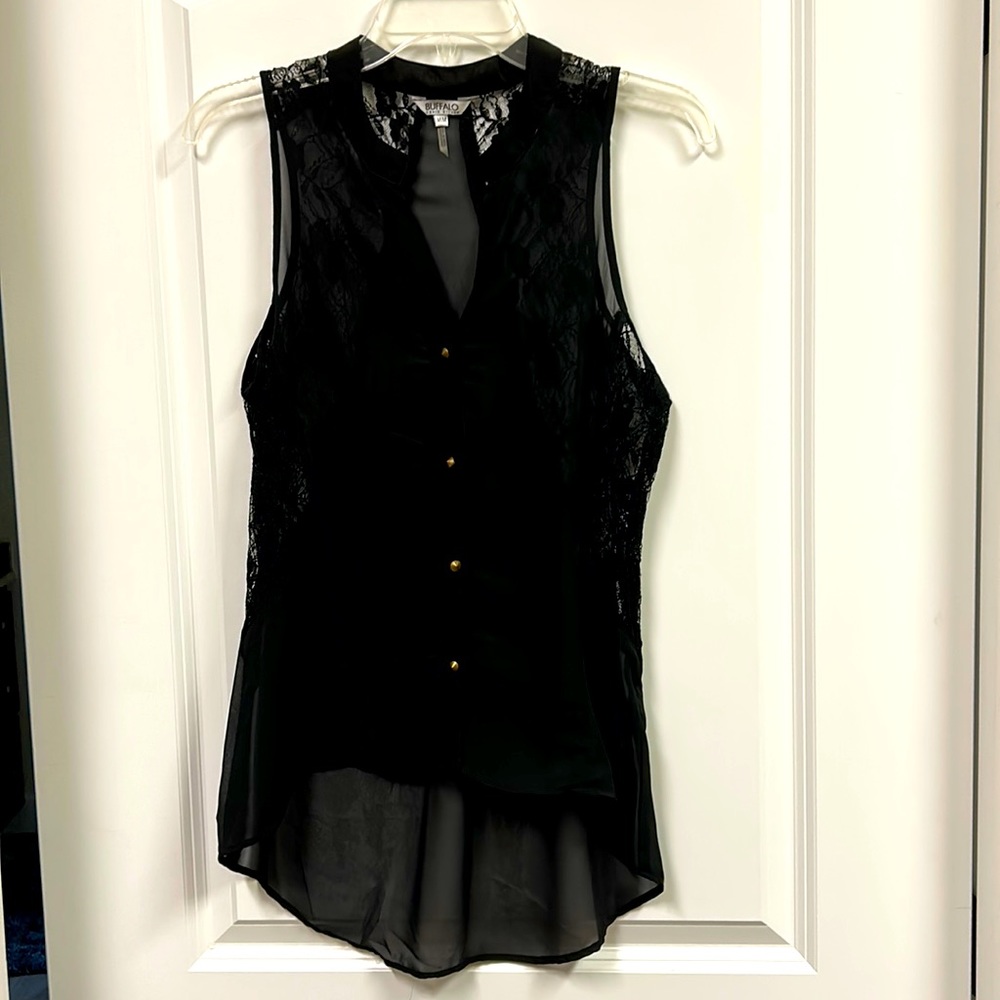 Buffalo Sheer-Sleeveless Top